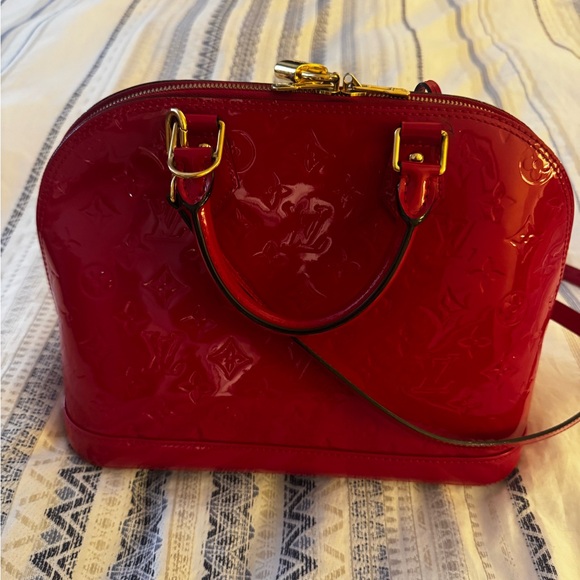 LV Monogram Vernis Alma PM excellent like new condition. - Picture 3 of 16